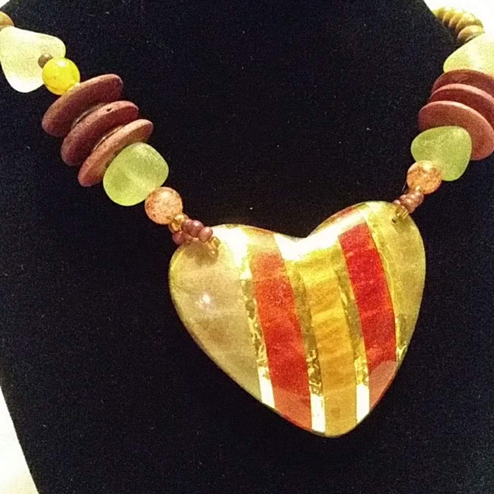 Handmade Wood Heart Necklace With Pierce Earrings Set